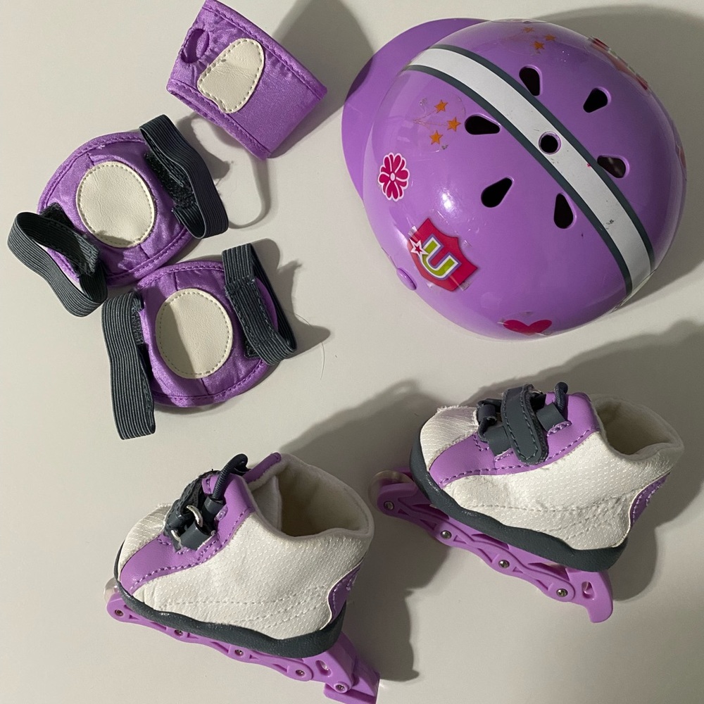 American girl doll sporty skate set